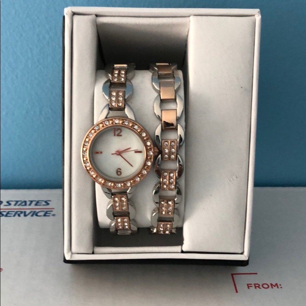 New set watch and bracelet